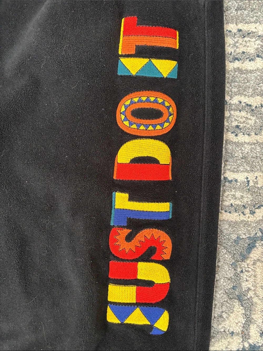Nike Sportswear Reissue Fleece Joggers Embroidered Motto Black/Red/Yellow XL